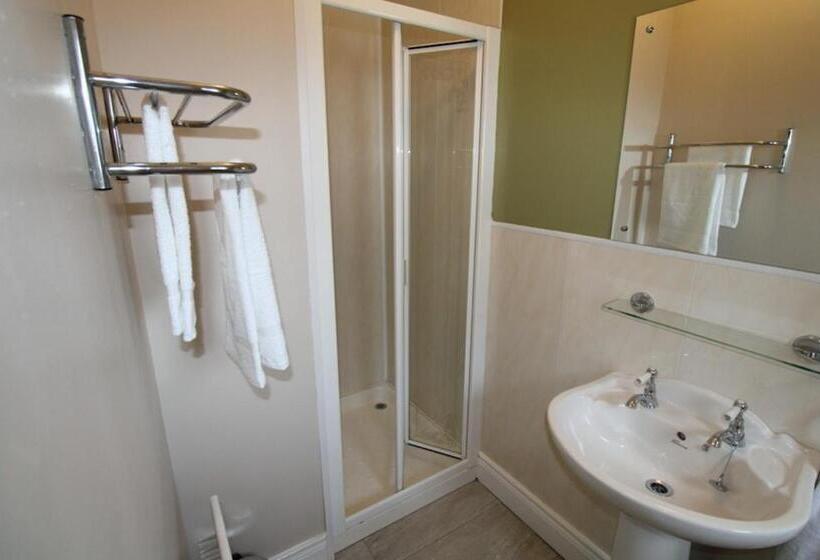اتاق استاندارد سه نفره, Beulah Guest House