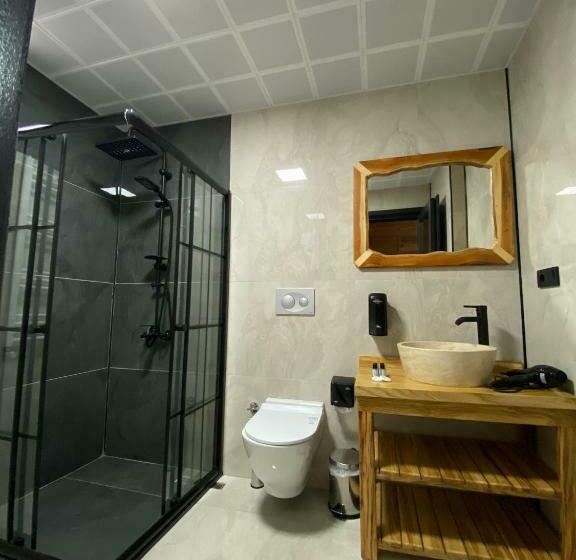 سوئیت با تخت بزرگ, Ria Süit Otel Bungalov