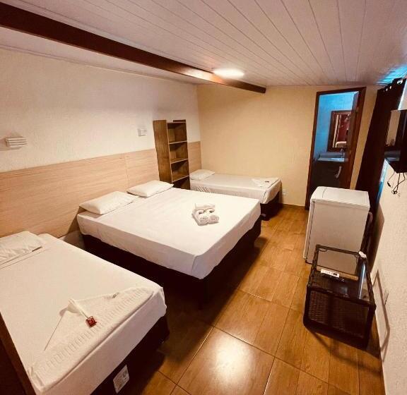 Четырехместный Номер Стандарт, Flamingo Beach Pousada