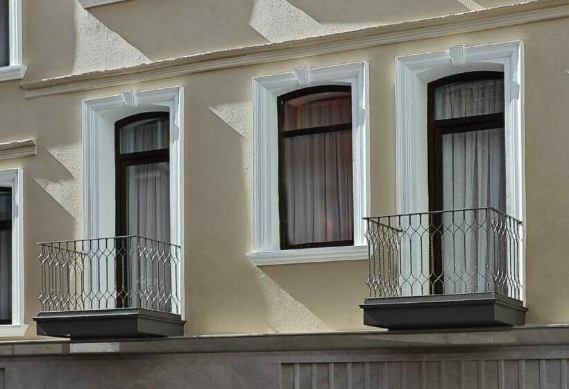 اتاق استاندارد با بالکن, Plat Inn Hotel Taksim   Special Category