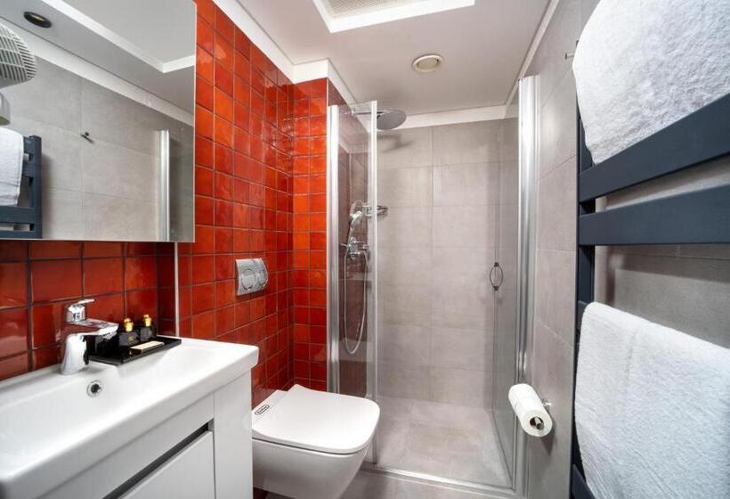 استودیو خانوادگی, Plat Inn Hotel Taksim   Special Category
