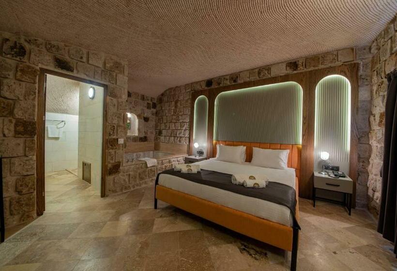 سوییت, Cappadocia Hobbit House