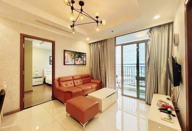 آپارتمان 3 خوابه, Landmark Vinhomes Christine Apartment