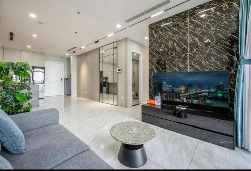 آپارتمان لوکس 1 خوابه, Landmark Vinhomes Christine Apartment