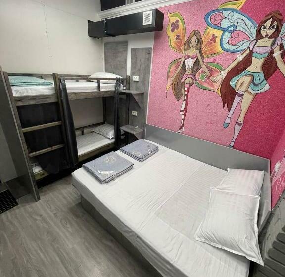 4인용 스탠다드 룸, Dubai Hostel