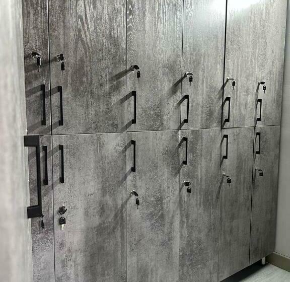 4인용 스탠다드 룸, Dubai Hostel