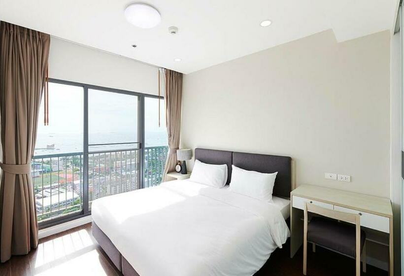 اتاق استاندارد چهار تخته, Citiresort @sea Sriracha