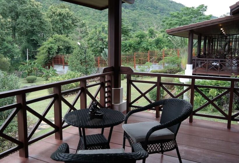 اتاق سوپریور, Phubachiang Golf & Resort Pakse