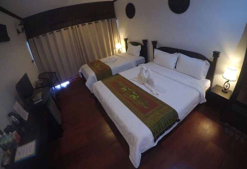اتاق لوکس سه تخته, Phubachiang Golf & Resort Pakse