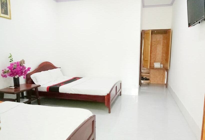 اتاق استاندارد چهار تخته, Suoi Nuoc Resort