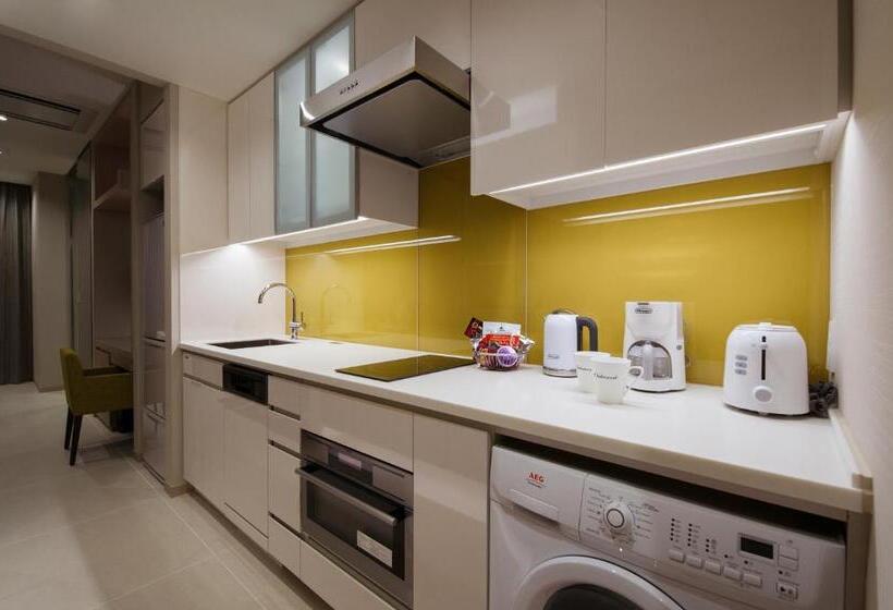 Студио Executive, Oakwood Premier Tokyo