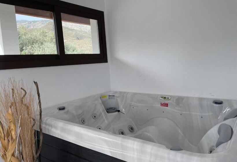 Номер Deluxe, Cortijo Tayula Centro De Recuperación Y Descanso