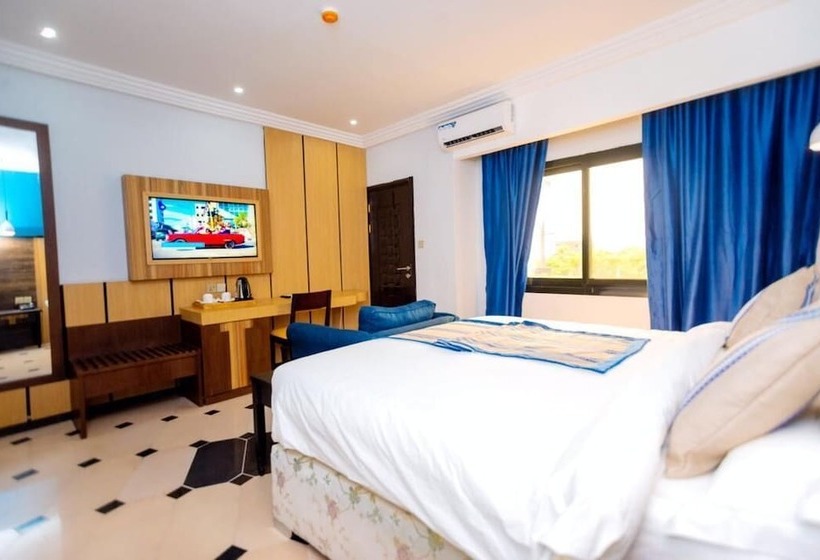 سوییت لوکس, Marcsons Hotels And Resorts