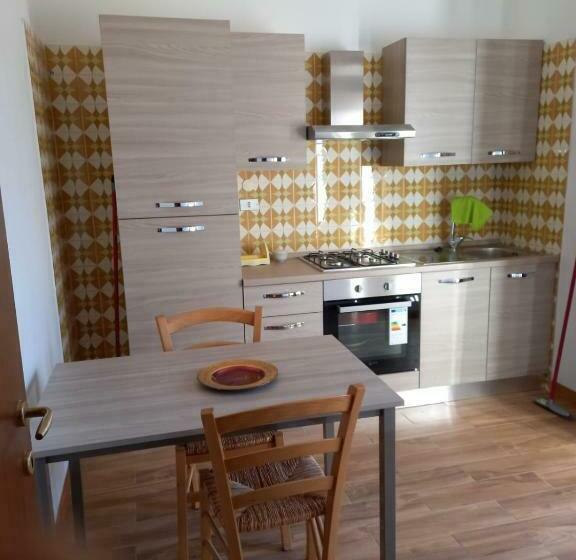 Четырехместный Номер Стандарт, Bellavista   Appartamenti & Affittacamere Sul Lago Di Scanno   Senza Colazione