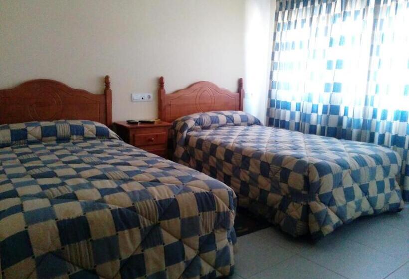 اتاق استاندارد, Hostal Carmen