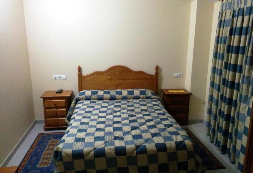 اتاق استاندارد, Hostal Carmen