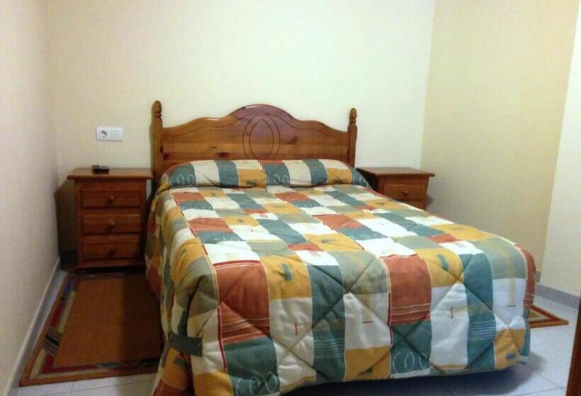 اتاق استاندارد, Hostal Carmen