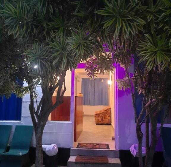 חדר אקונומי, White Surfing Beach Resort