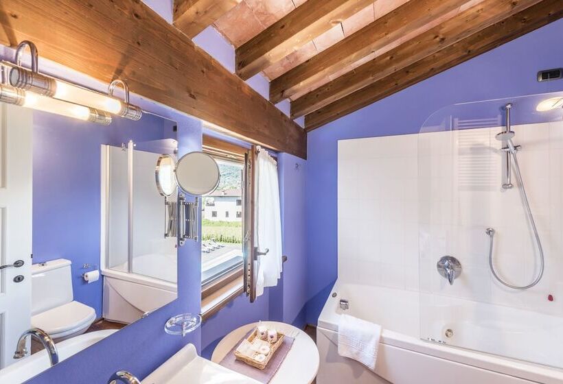 اتاق سوپریور با وان آب گرم, Agriturismo Ca Del Lago