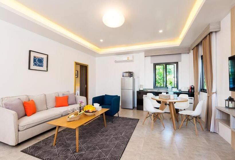 Семейный Номер, Simple Life Cliff View Resort