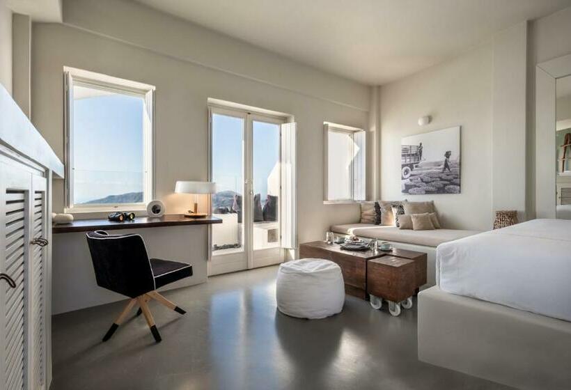 Deluxe люкс с видом, West East Suites