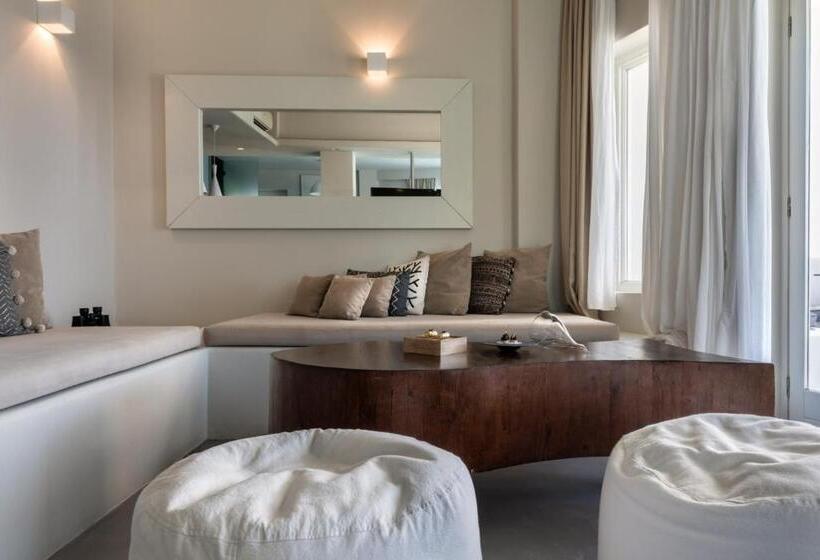 Люкс с Видом, West East Suites
