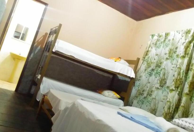 Семейный Номер, Praieiro Hostel Albergue