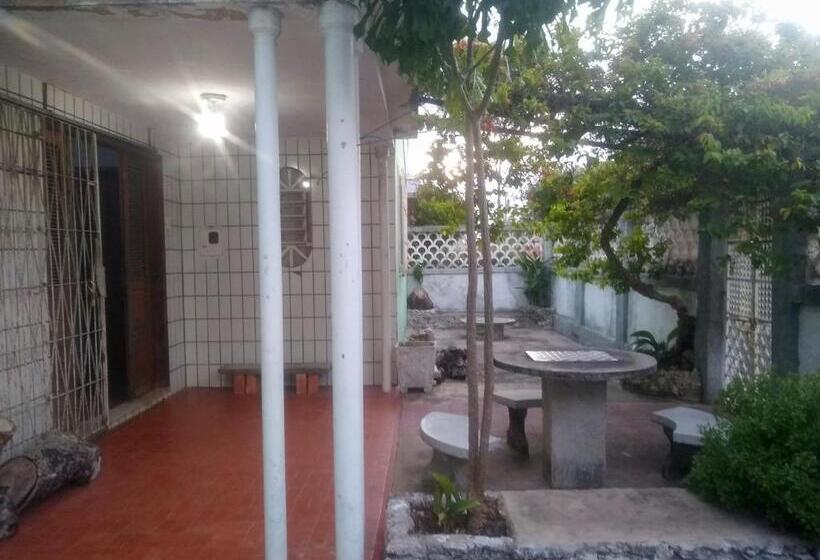 Номер Economy, Praieiro Hostel Albergue