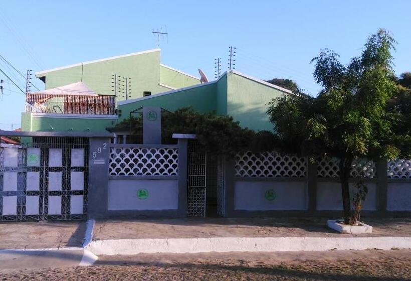 اتاق خانوادگی, Praieiro Hostel Albergue