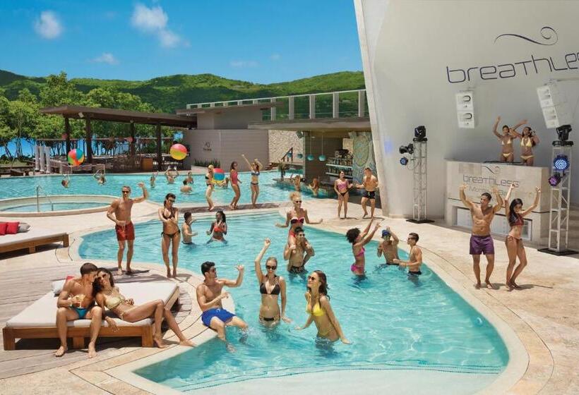 Club Room Sea View, Breathless Montego Bay