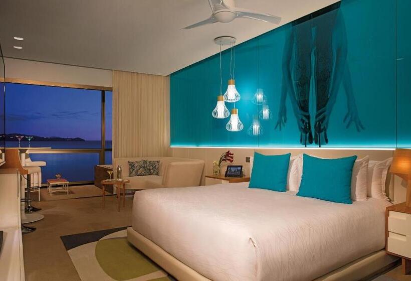 Club Room Sea View, Breathless Montego Bay
