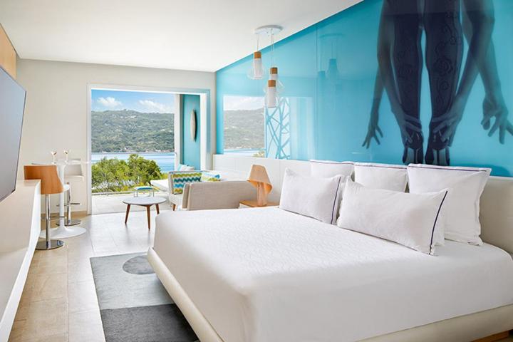 سوئیت جونیور با تخت بزرگ, Breathless Montego Bay
