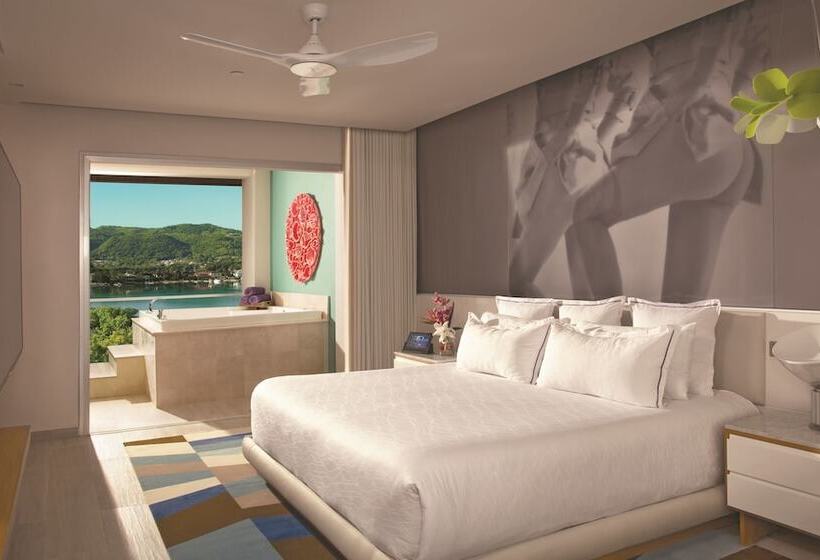 سوییت جونیور کلاب, Breathless Montego Bay