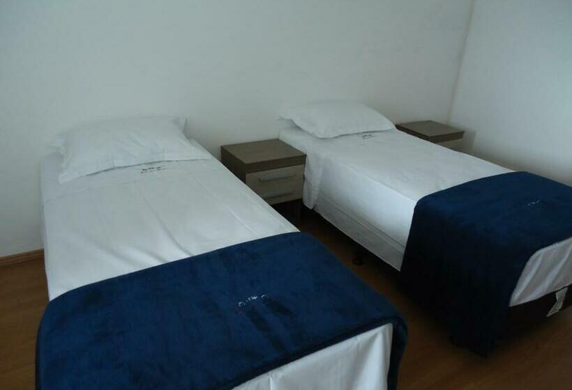 Quarto Estandar, St. Daniel