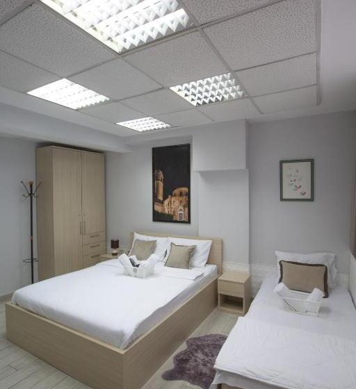 اتاق لوکس سه تخته, 7 Hills Rooms