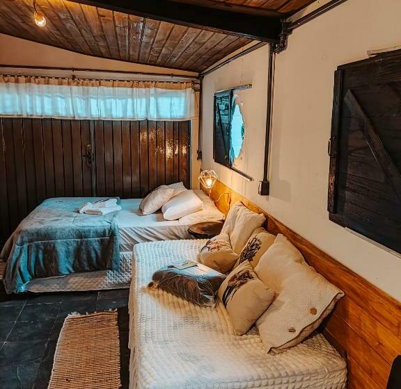 Семейный Номер, Hostel Tiradentes