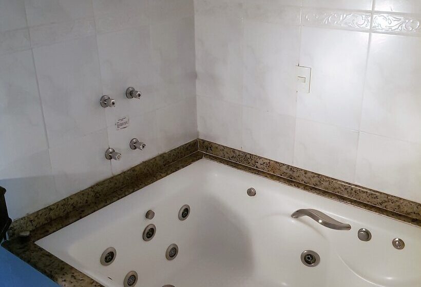 마스터 룸, Cristal Rio Claro