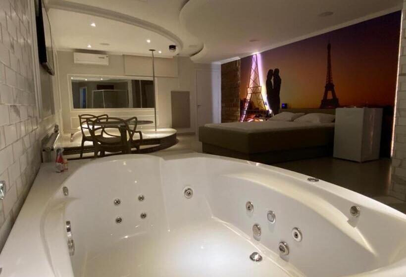 자쿠지 스위트, Motel Casa De Pedra