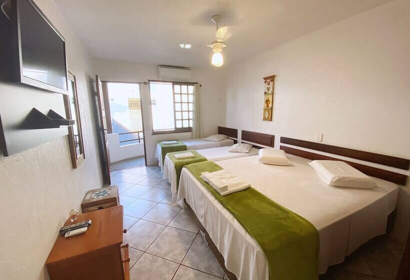 Quarto Superior Quádruplo, Are Hotel Brunello
