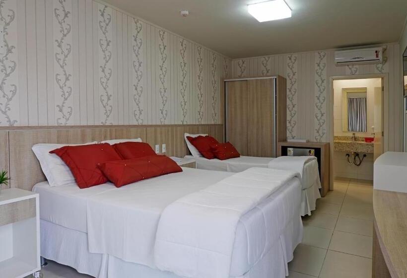 Трехместный Номер Deluxe, Pousada Quinta Da Baleeira Mais Parque Terra Atlântica