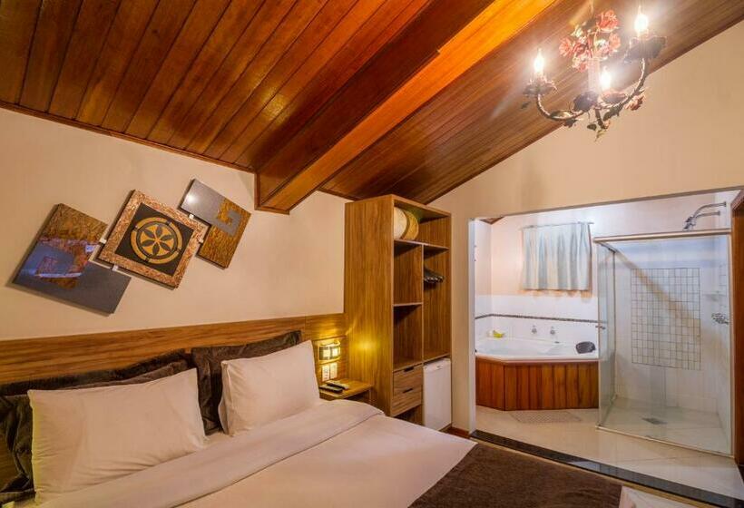 Quarto Superior com Hidromassagem, Pousada Suiça Mineira Centro