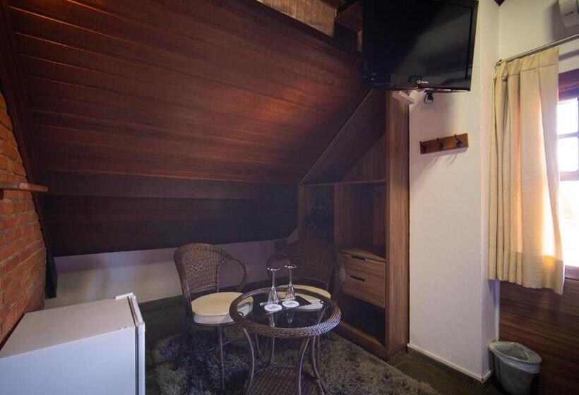Quarto Familiar, Pousada Suiça Mineira Centro