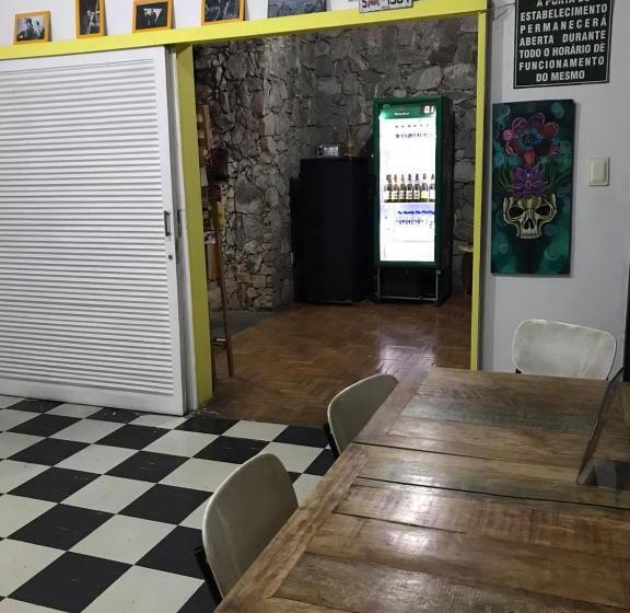 공동 객실, Rock! And Hostel Bh