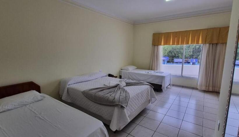 Quarto Quádruplo Deluxe, Capão Praia