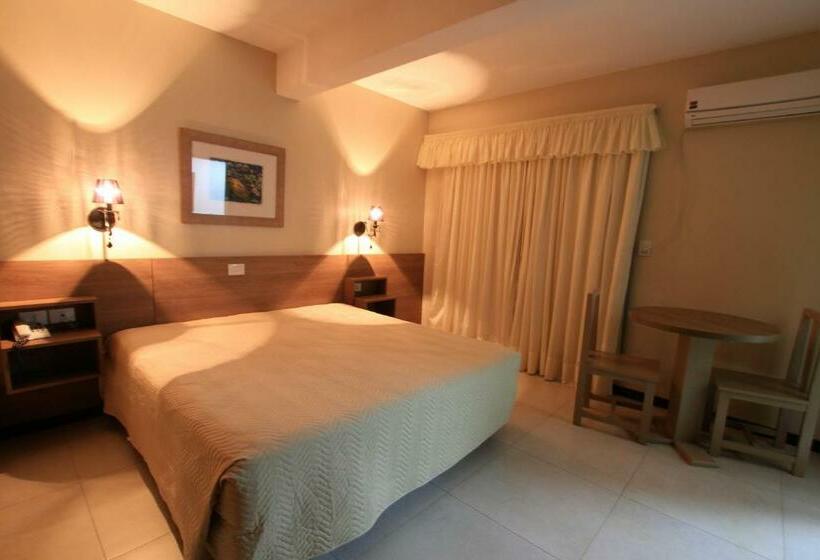 Quarto Triplo Estandar, Costa Dalpiaz