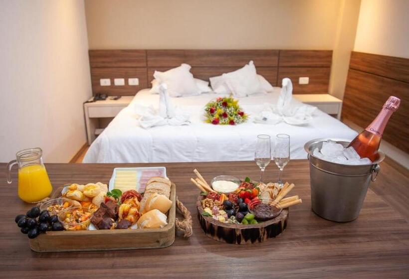 자쿠지 스위트, London Hotel Londrina