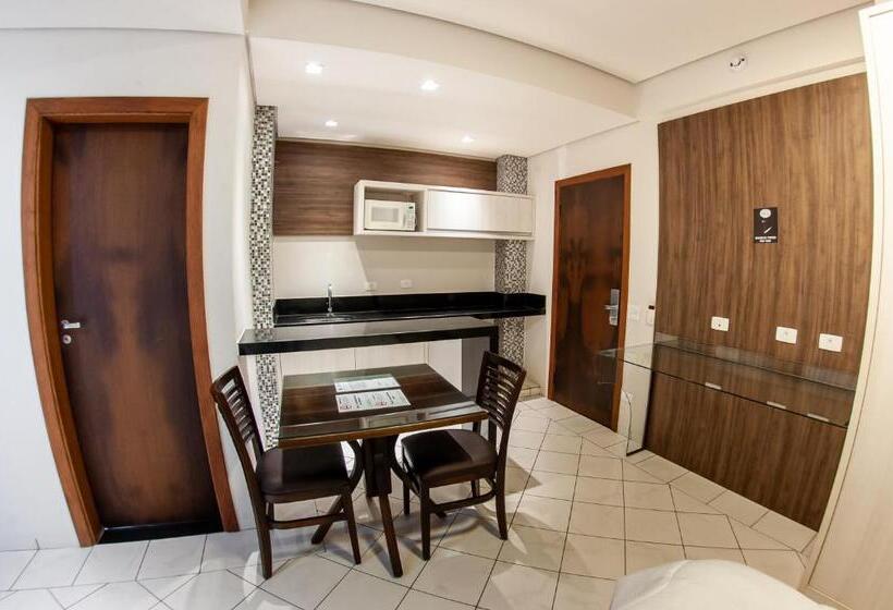 패밀리 스튜디오, London Hotel Londrina