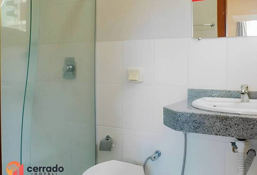اتاق استاندارد سه نفره, Cerrado