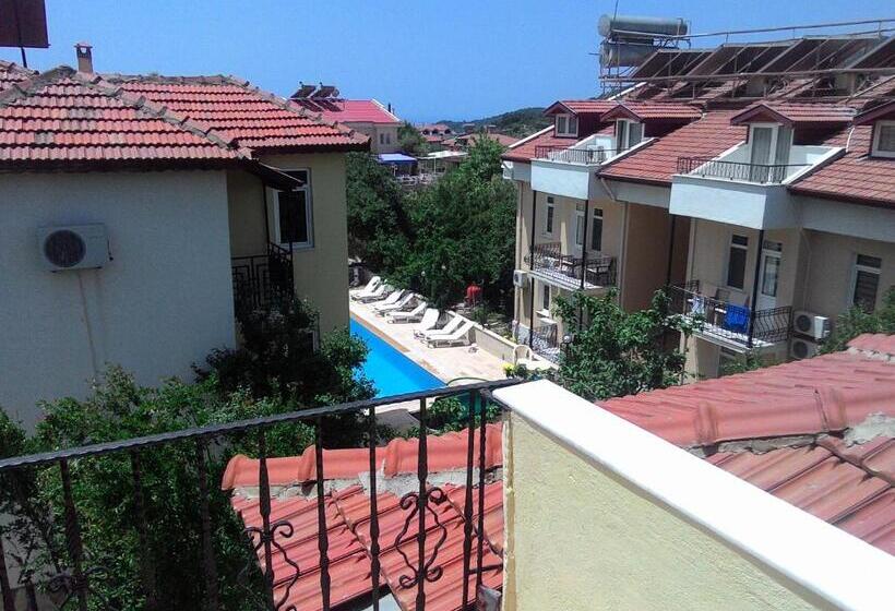 اتاق استاندارد با چشم‌انداز کوهستان, Sarıhan Apart Otel