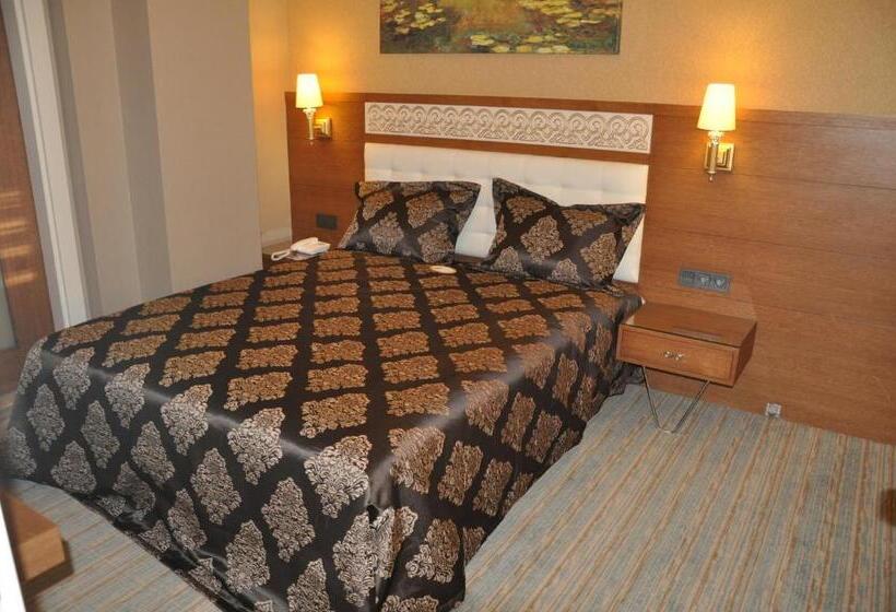 اتاق استاندارد سه نفره, Sivas Revag Otel